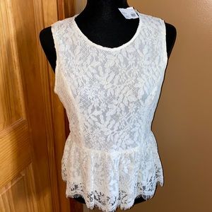 Ivory lace peplum tank 💫 NEW WITH TAGS 💫